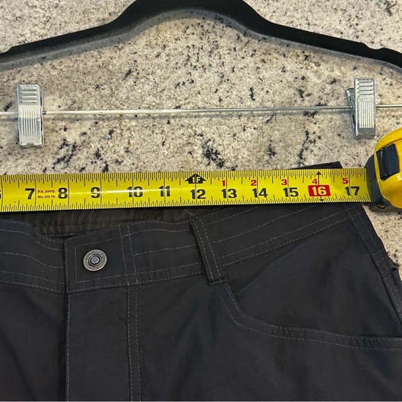 Kuhl Black Cargo Pants with Elastic Detail‎ - Picture 7 of 7